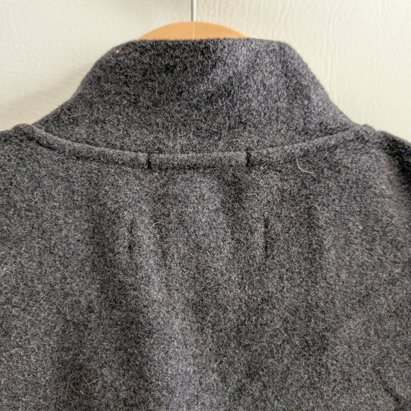 Smartwool Dark Grey Wool Blend Vest Chest & Side Zippered Pockets - L - Picture 8 of 16